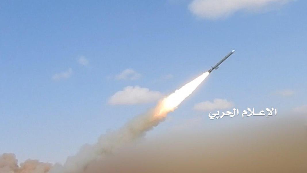 وردنا الان.. مصرع 35 سعوديا بينهم ضباط وطيارين بهجوم صاروخي باليستي لقوات صنعاء هو الأول من نوعه على هذه المنطقة”تفاصيل صادمة”