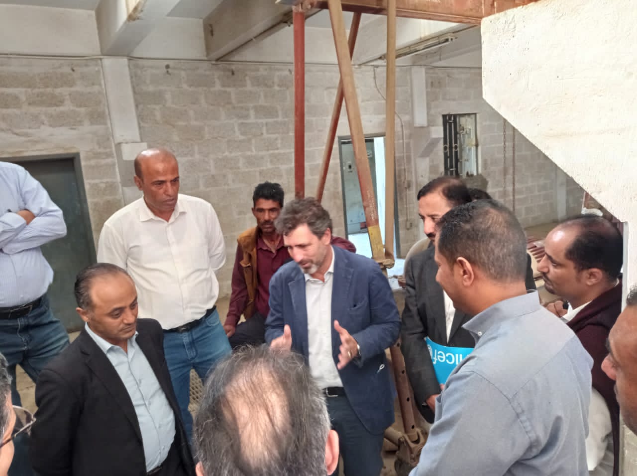 مدير عام مؤسسة المياه بتعز يلتقي الوفد الاممي برئاسة نائب المنسق للشئون الإنسانية الى اليمن