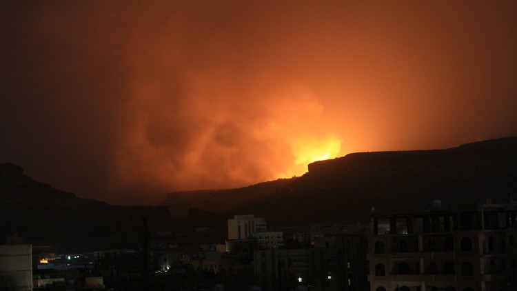 عــــــاجل : سلسلة غارات عنيفة لطائرات التحالف على العاصمة صنعاء ومأرب "الأماكن المستهدفة"